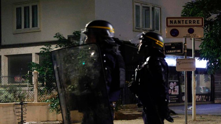 Tensión en Francia: la policía asesinó a un adolescente 20230628