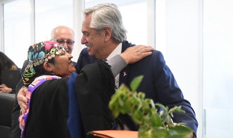 Alberto Fernández con comunidades mapuches de Neuquén 20221018