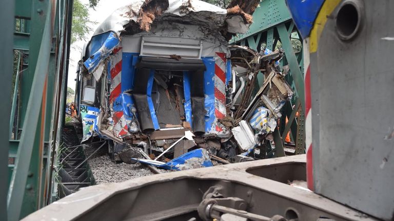 Choque y descarrilamiento del tren San Martín en Palermo