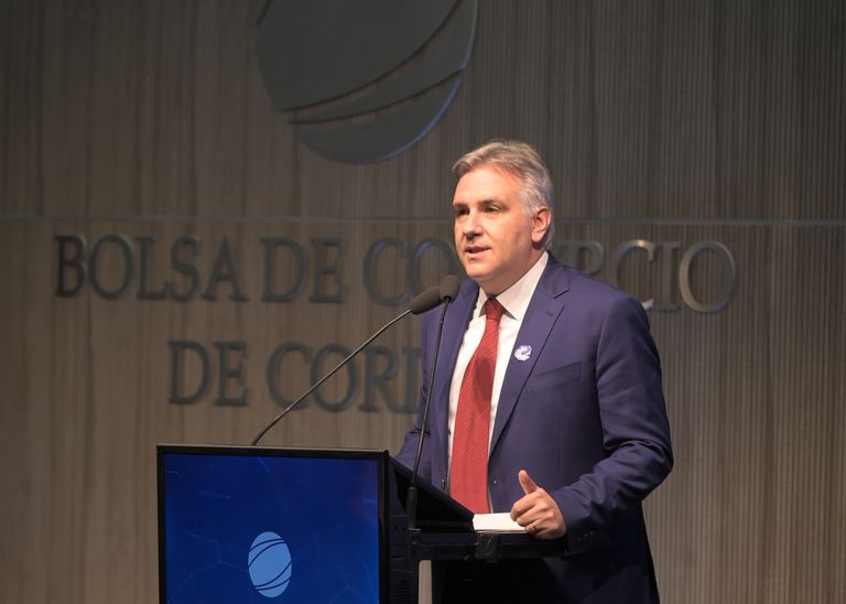 La propuesta del intendente en la Bolsa de Comercio