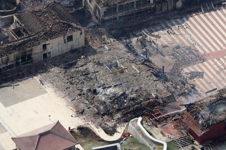 Incendio del Castillo de Okinawa 20191031