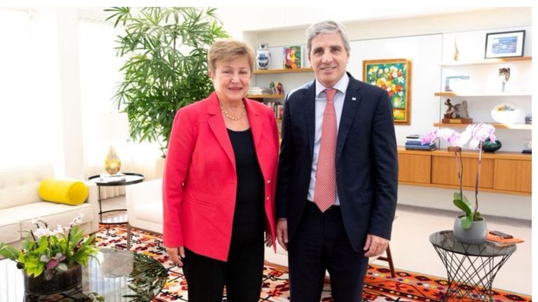Kristalina Georgieva y Luis Caputo