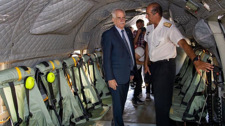 Se presentaron los dos nuevos helicópteros 'Sea King' para la Armada adquiridos con FONDEF 20221124