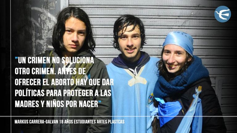 placas-comentarios-votación-aborto-08-08-2018