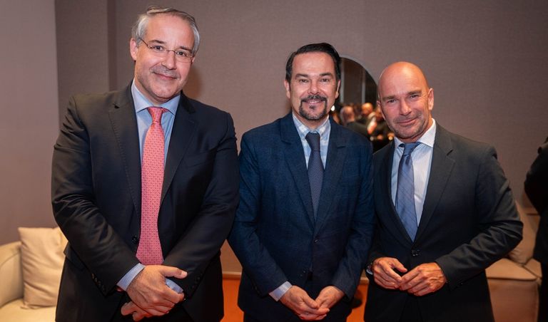 coctelembajadorFrancia2023