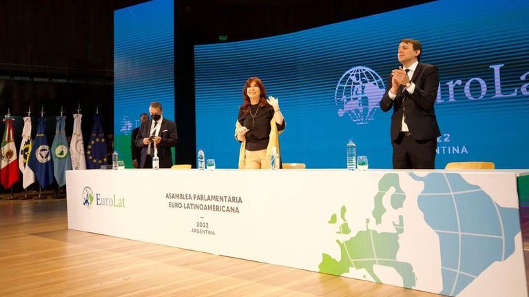 Apertura de la decimocuarta sesión plenaria de EuroLat 2022 20220413