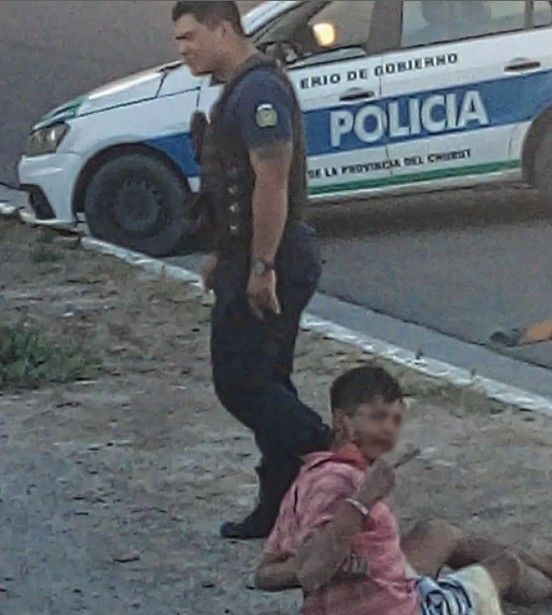El momento de la detención del trapito 