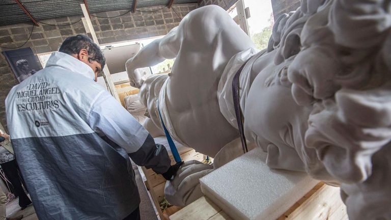 La copia del David de Miguel Angel, un trabajo enorme y un gusto de chaqueños fanáticos del arte.