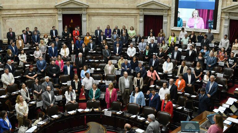 DIPUTADOS SESIÓN 20231010
