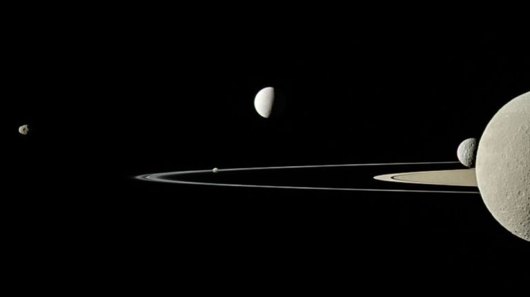Encelado, la sexta luna más grande de Saturno