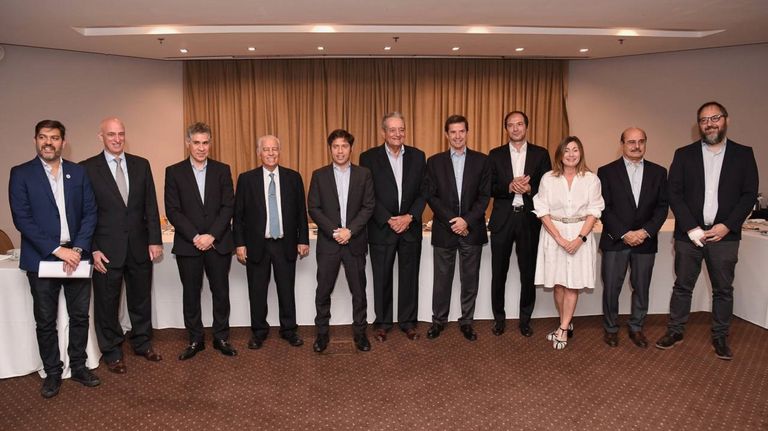 Axel Kicillof durante un encuentro con las petroleras