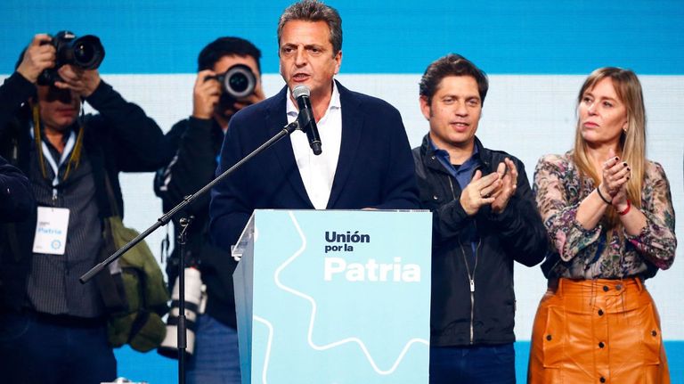 El plan de Massa: llegar al balotaje y enfrentar a Milei