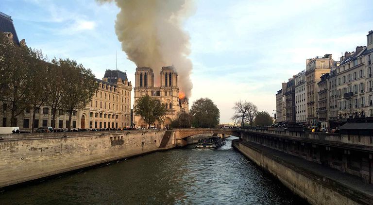 catderal-Notre-Dame-incendio 04152019
