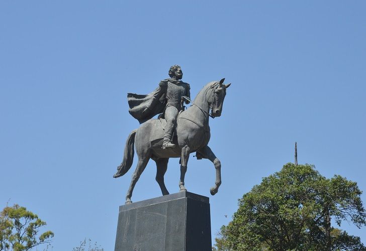Escultura Bustos