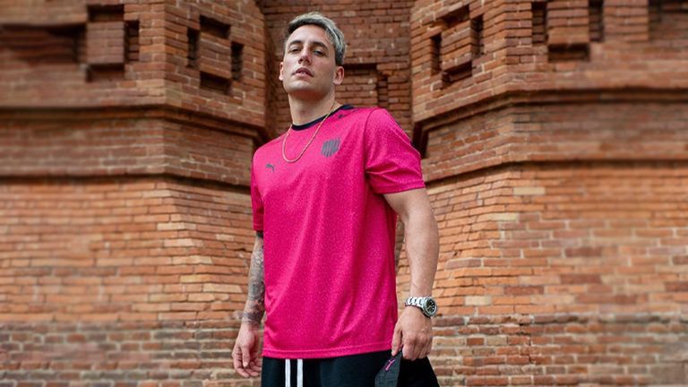 Momo Benavidez se sumó como creador de contenido a KRÜ Esports
