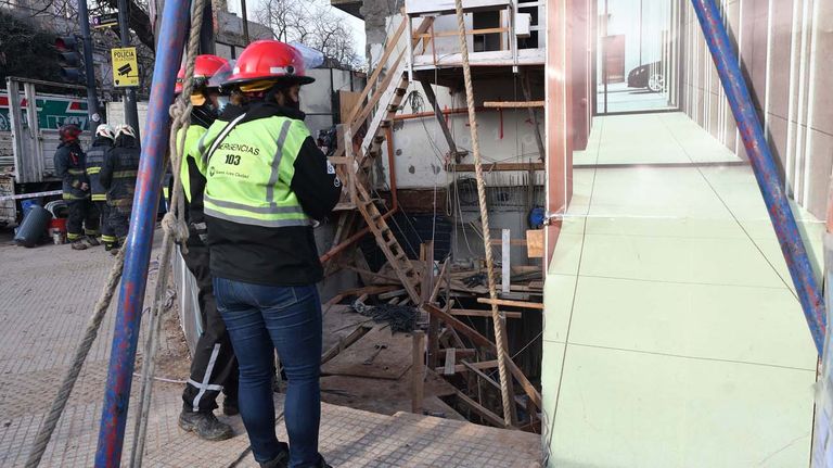 derrumbe de obra en construcción en Palermo 20210702