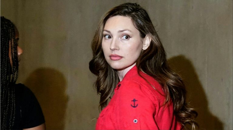 La actriz Jessica Mann acusó al exproductor de cine Harvey Weinstein de presunta violación