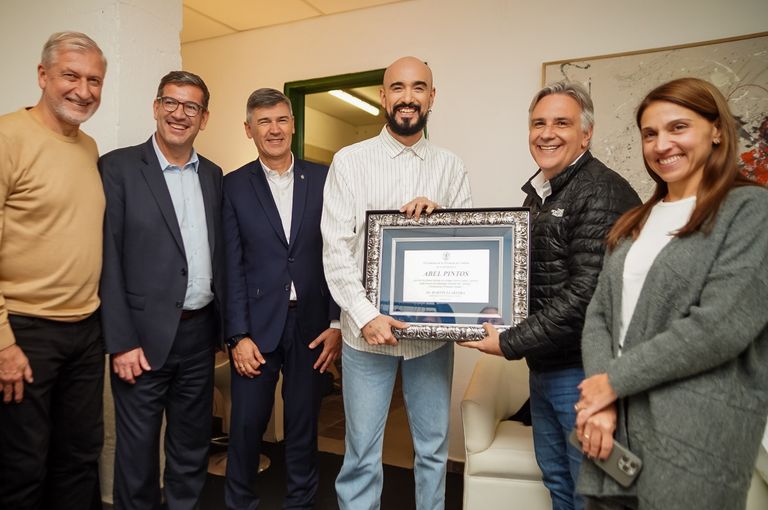 Martín Llaryora y Daniel Passerini junto a Abel Pintos