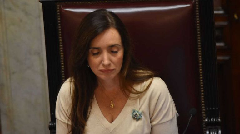 Senadores rechazo al DNU 20240314
