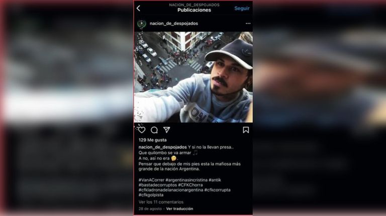 Gastón guerra en el edifico de CFK
