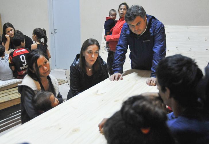 María Eugenia Vidal y el ministro de Desarrollo Social bonaerense, Santiago López Medrano.