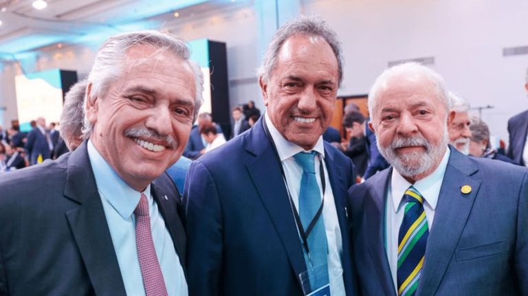 Scioli junto a Alberto y Lula