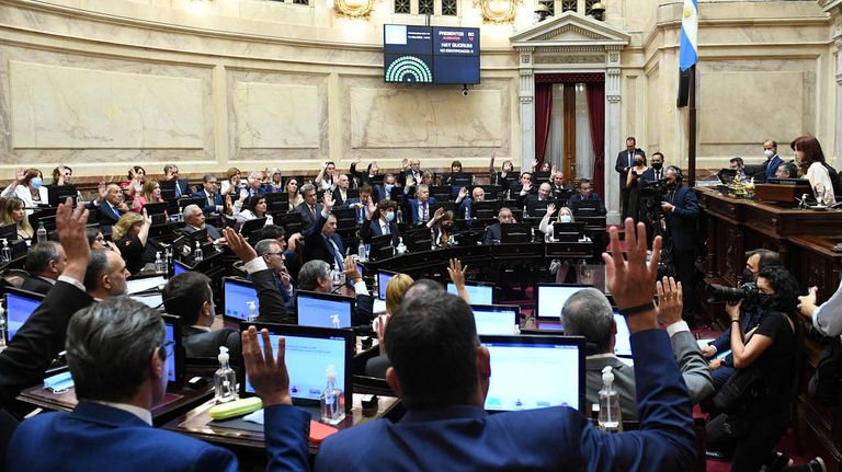 SESION PUBLICA ESPECIAL - REFINANCIACiÓN DEUDA FMI 20220317