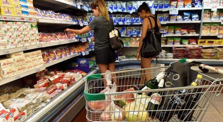 Supermercados: aumentos en alimentos y bebidas