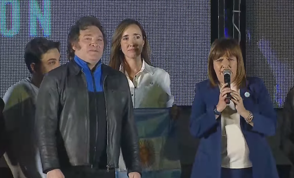Javier Milei junto a Bullrich en Córdoba