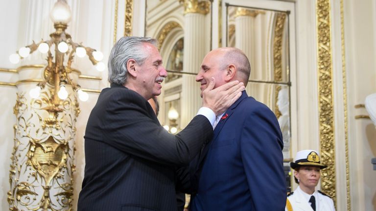 El Presidente agradeció la tarea de Alexis Guerrera en Transporte.