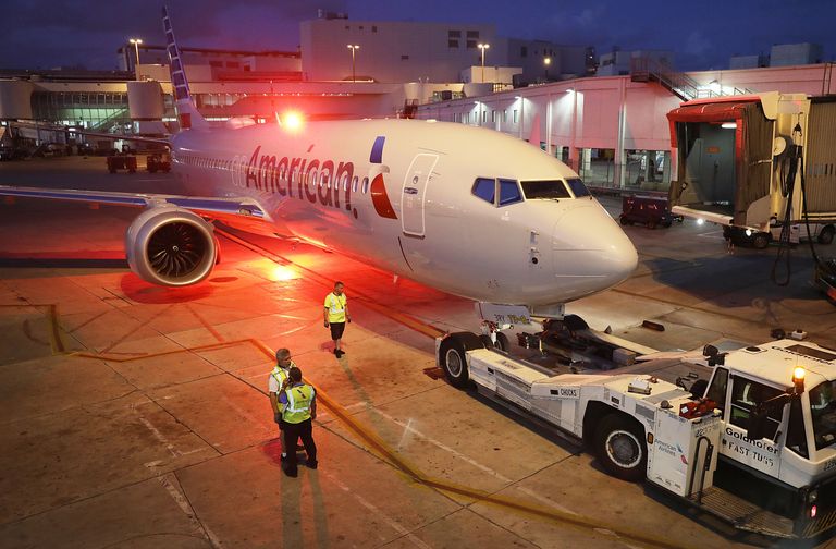 U.S. Grounds Boeing 737s After Pair of Crashes, Reversing Course