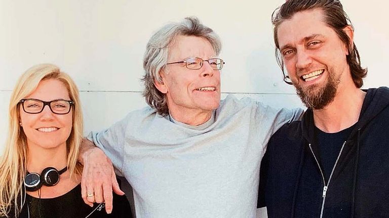 Bárbara Muschietti, Stephen King y Andy Muschietti-20201103