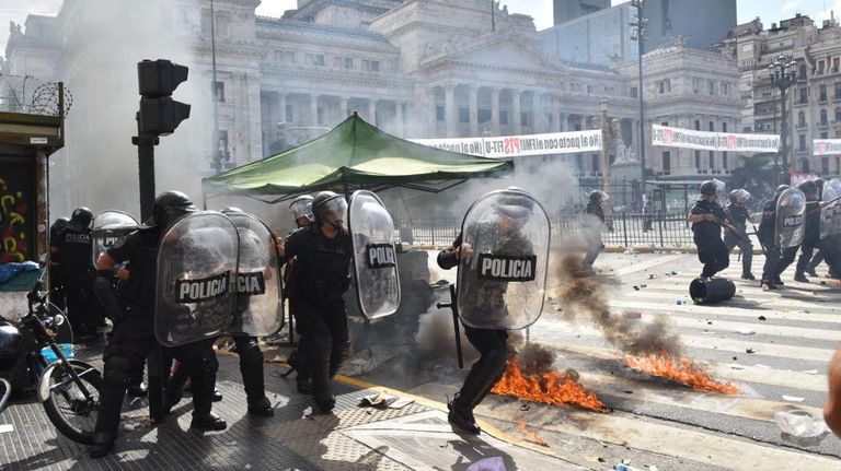 Incidentes en el Congreso por acuerdo FMI 20220310