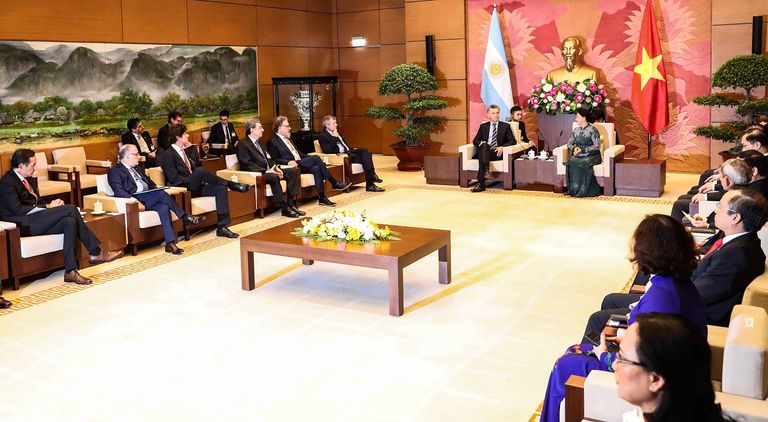 Macri de visita en Hanoi 20022019