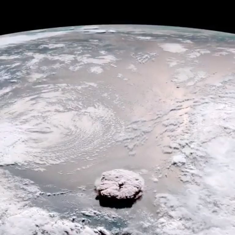 volcan tsunami tonga