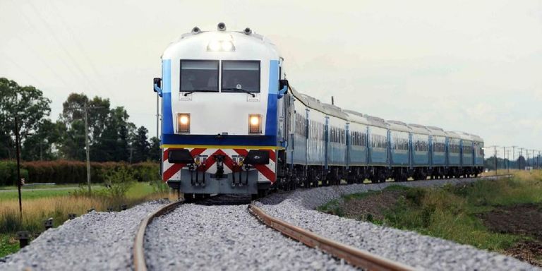 2203_trenes
