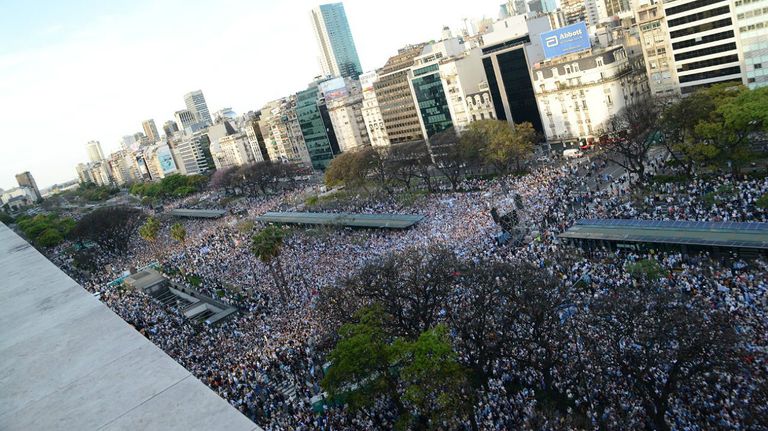 Postales de la Marcha del Millón, en el Obelisco.
