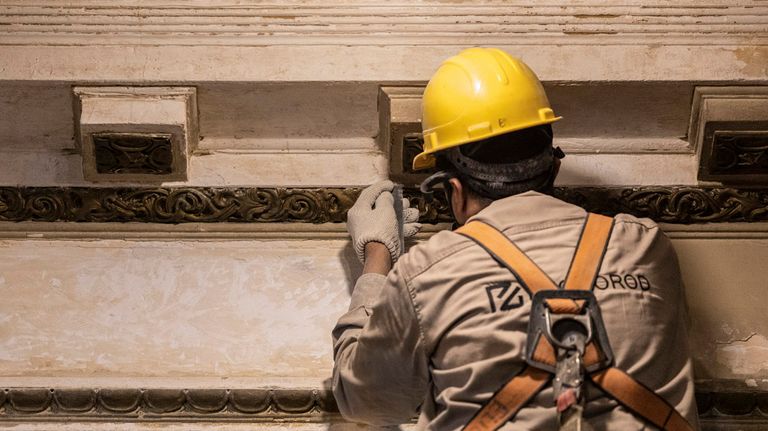 Avance de obras de la remodelación de la Confitería del Molino.