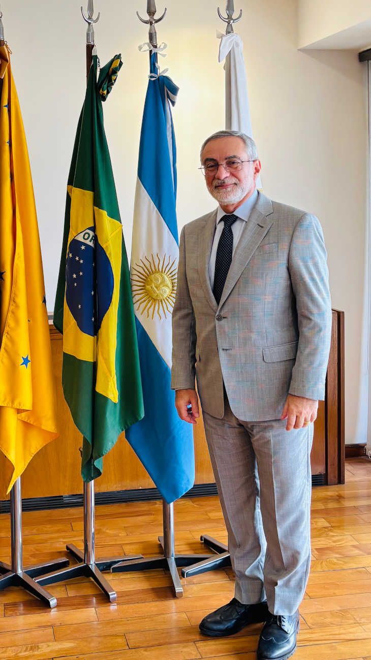 Julio Bitelli embajador de Brasil 20250327
