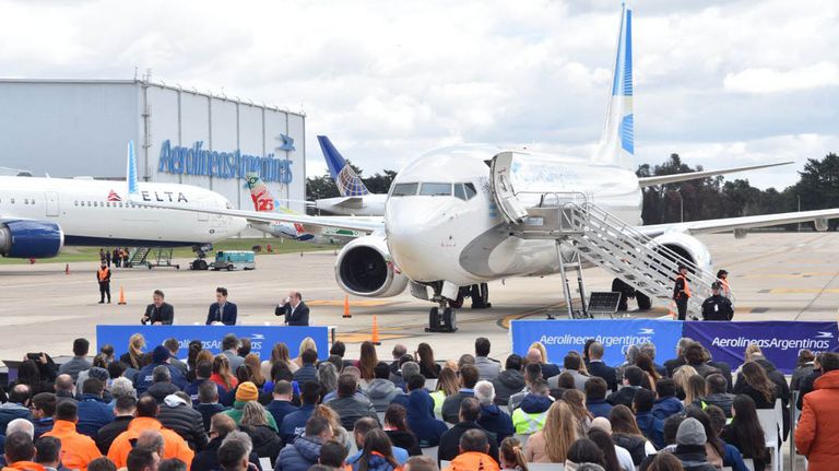 Nuevo avión cargo de Aerolíneas Argentinas