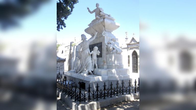 Restauración del cementerio de la Recoleta.
