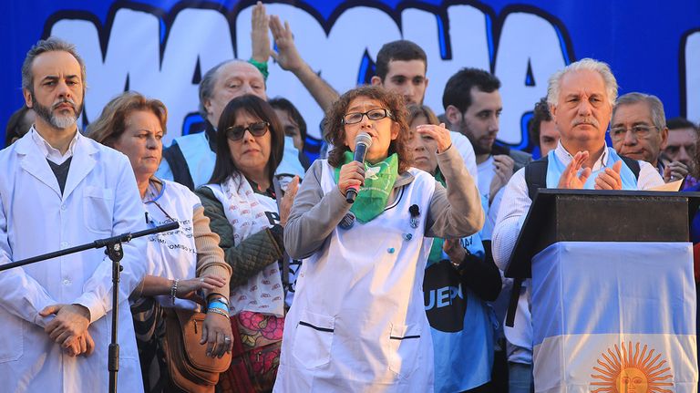 marcha-docentes-plaza-mayo-05232018-01
