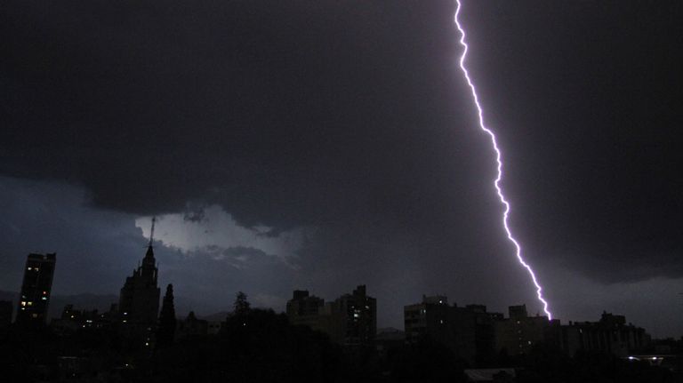 tormenta electrica rayos mendoza g_20191113