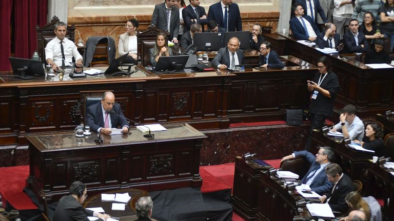 20250429 La Cámara de Diputados sesiona para interpelar al jefe de Gabinete, Guillermo Francos, sobre la estafa de la criptomoneda $LIBRA