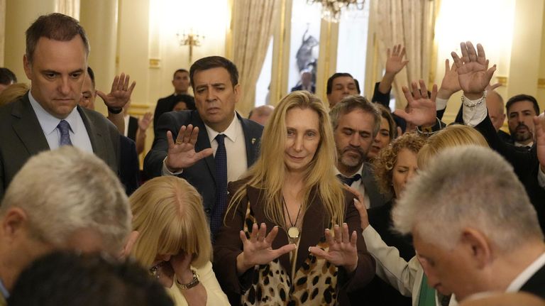 Interna de gobierno: Karina vs Caputo 04112025