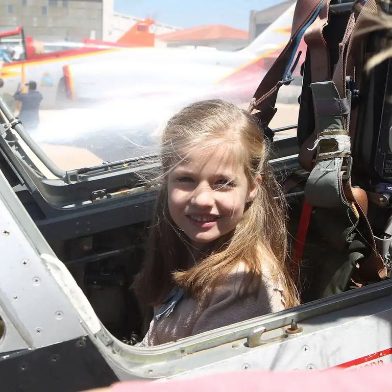 La casa real de España compartió 20 imágenes inéditas de la Princesa Leonor con motivo de su 18º cumpleaños