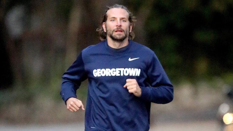 Bradley Cooper en Georgetown 20220413