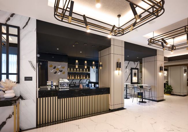Lobby bar
