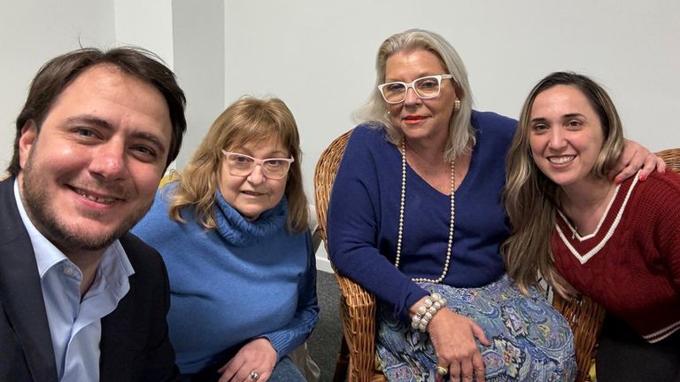 Carrio y Ocaña anunciaron Hagamos Futuro en CABA.