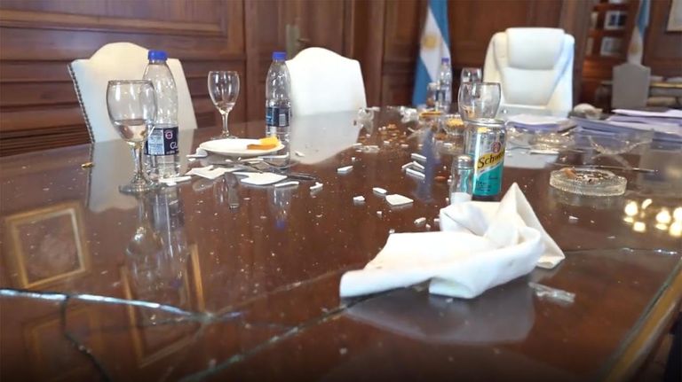 Los destrozos del despacho de CFK 20220314